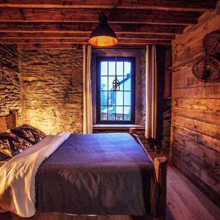 Сasa de vacaciones In With Bubble Bath Bastogne