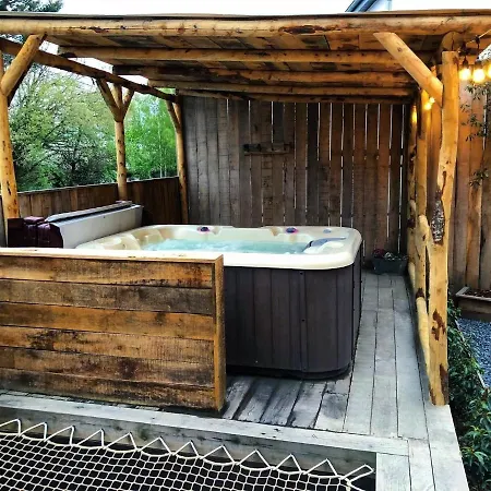 In With Bubble Bath Bastogne